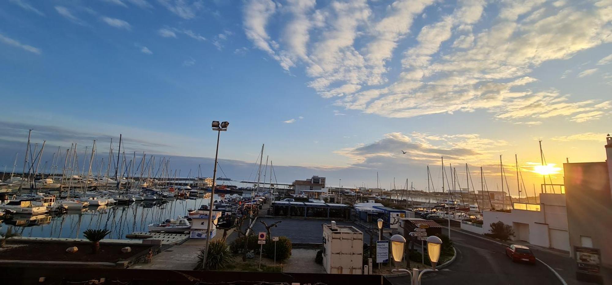 Residence De Standing La Pecherie Spacieux T3 Comme Un Cocon Familial Vue Mer Et Sur L'Avant Port Sur Le Bout Du Bout De Cap D'Agde Seule Cap En Occitanie Ngoại thất bức ảnh